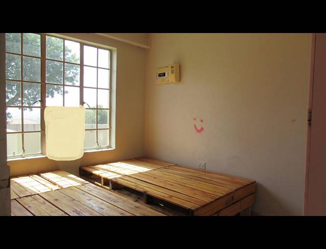 2 BEDROOM TOWNHOUSE FOR SALE IN ELANDSPARK